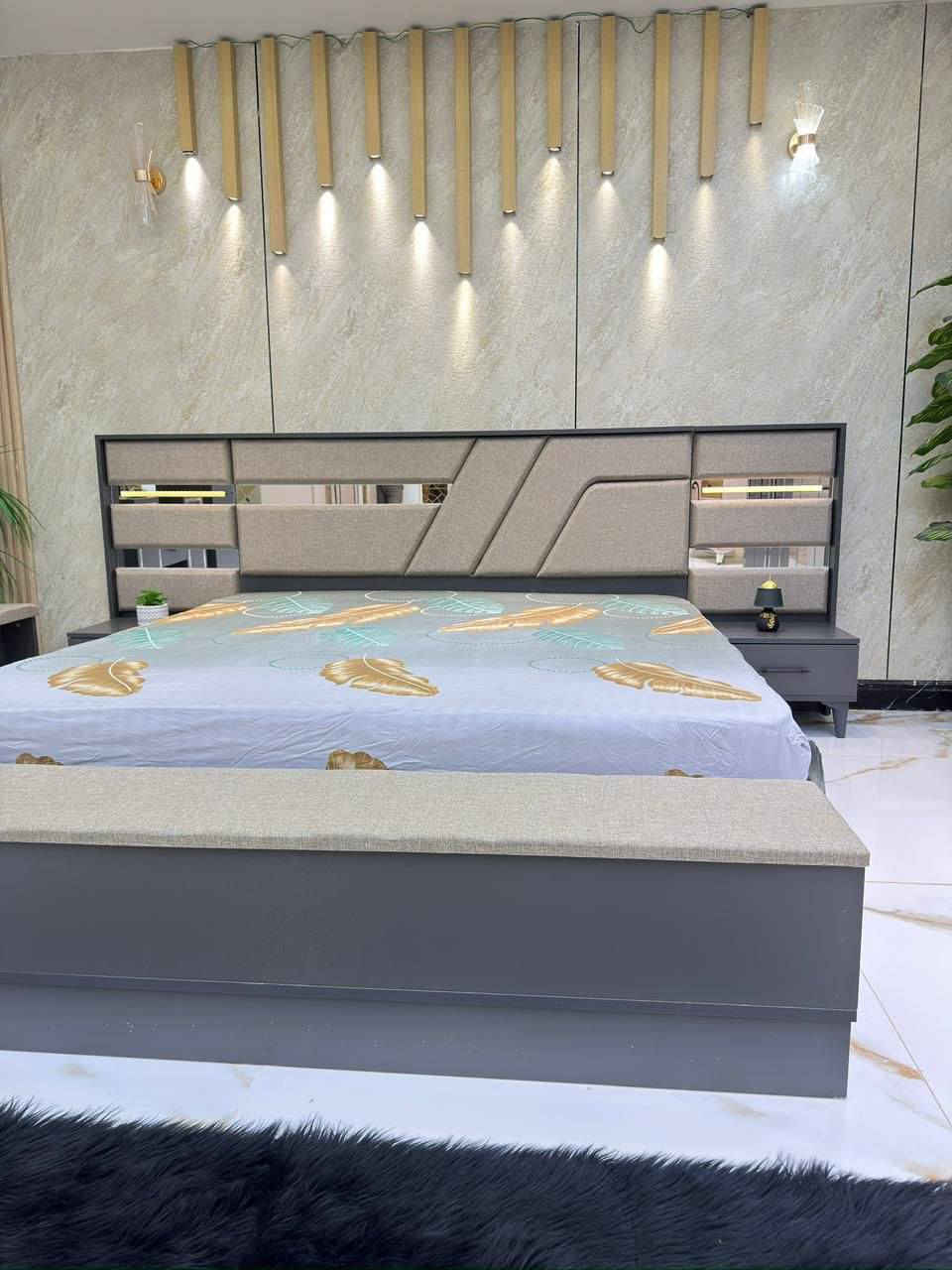 *موديل          مدريد        الجديد*

❇️ 10 قطع          كنتور وملحق  350
❇️ سرير وشازلون مخزن
❇️ ميز تواليت ضخم 
❇️ إناره بالكومديات *شكل ممّيز*
❇️ شغل ممتاز وأصلي 
⭕️ إناره مخفيه
🇹🇷 أرجل حديد درجه أولى 

السعر مليون و600 الف 

توصيل بغداد مجانا 
اطراف 20 الف 
محافظات 100 الف
[٢٩‏/٣، ١٢:٠٠ ص] ابو شهم السراي: *موديل            5007            الرصاصي*

*10 قطع          كنتور ملحق  🎁  300*      
✅ السرير مخزن 
✅ الميز تواليت الضخم
🥇  
✅ شغل ممتاز 
✅ المصنع الأصلي   
✅ قياسات ضخمه 

السعر مليون و150 الف 

توصيل بغداد مجانا 
اطراف 20 الف 
محافظات 100 الف ف
فضلاً وليس أمراً سوي لايك ومتابعة للصفحة علمود يوصل للكل تاج الياسمين للاثاث


**إذا كنت صاحب هذا الإعلان وتريد حذفه لأي سبب، رجاءا أرسل رسالة إلى الدعم الفني**