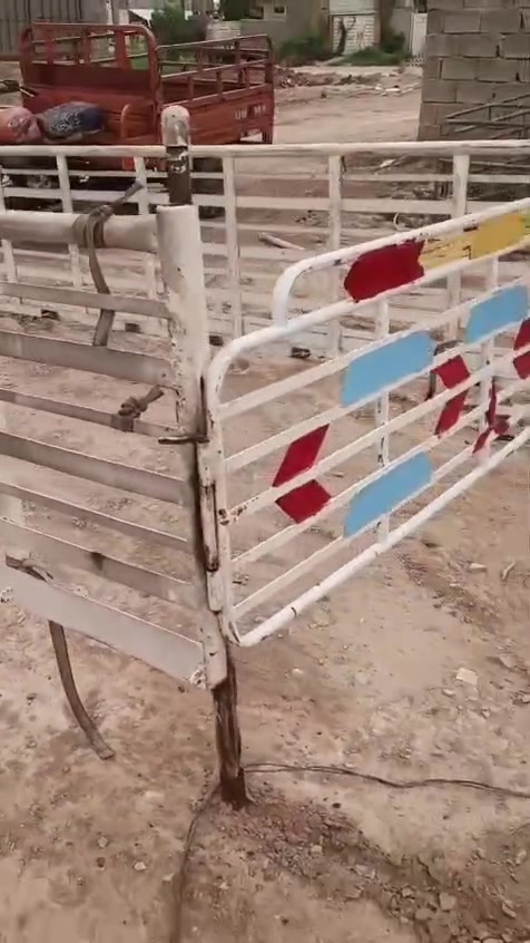 السلام عليكم ورحمة الله وبركاته
محجر جلال + سلة
جادر غير مستخدم
السعر مليون دينار
المكان ديالى
***********
