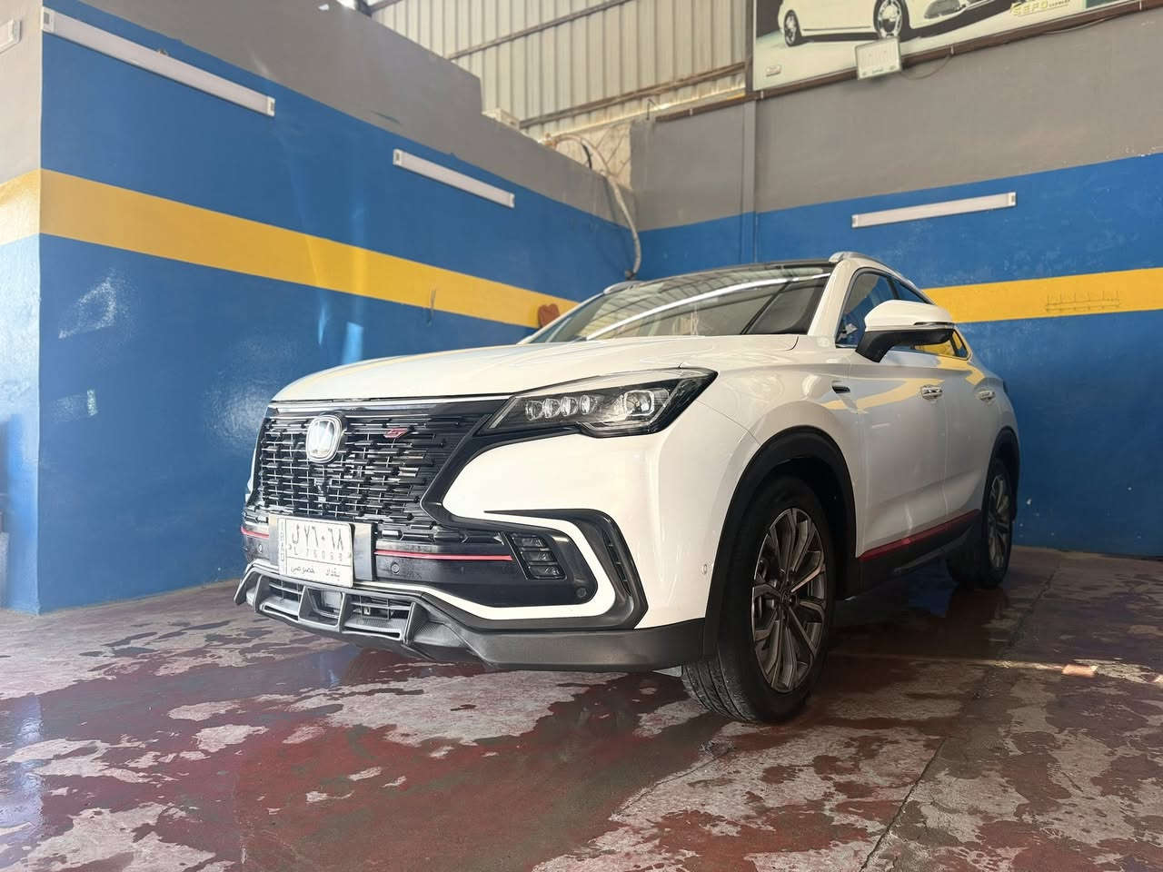 السلام عليكم. #السعر 24 مليون
للبيع شانجان  CS 85
موديل 2023 رقم بغداد تحويل مباشر 
ماشيه السياره 90 الف كيلو 
شاشات لمس ؟ لمس عطل
صندوق كهرباء 
انظمه التحكم لمس 
رادار + تحديد مسار 
* قياده ذاتيه 
كاميرات 360 درجه 
نظام كاميرات 3D 
كاميرات مرايات جانبيه بدقة 4k 
حساسات 360 درجه 
هاند بريك دكمه
لايت وبك لايت LED 
نظام للتحكم في الثبات.
نظام لمراقبة ضغط الهواء في الإطارات.
نظام التحذير عند مغادرة المسار.
نظام المساعدة عند صعود المرتفعات.
نظام منع الاصطدام.
نظام للتحكم في الانزلاق.
نظام الفرامل المانعة للانغلاق (ABS).
نظام للتحذير من الاصطدام الأمامي.
توزيع إلكتروني للفرامل.
نظام لمراقبة النقطة العمياء.
وسائد هوائية أمامية وجانبية.
نظام للتحكم في الثبات.
ذاكرة مقعد السائق 
اضاءة محيطية 
مكان السياره بغداد أو الفلوجة ستفسار اكثر الاتصال ع هـ ***********
