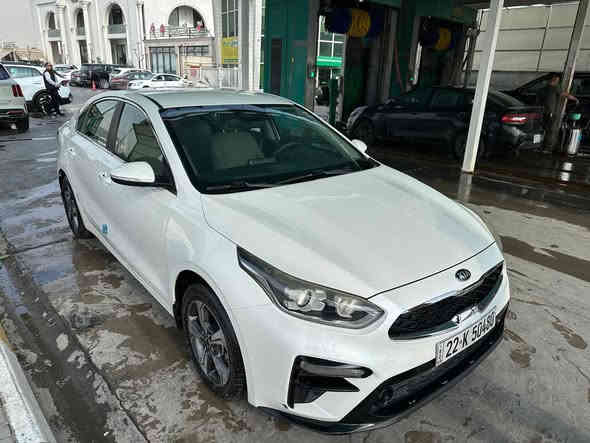 السلام عليكم سيراتو للبيع موديل 2019
خليجي السياره ماشيه 85 الف 
مواصفات بصمه 
محرك 1600
بصمة ابواب 
ترحيب بالأبواب 
صندوك ذكي 
رادارات امامي خلفي 
مري شفط 
كامره خلفيه 
تبريد قطعتين  
بيه طخه صغيره بالباب الخلفي 
والباقي كله مكفول 
رقم اربيل بأسمي شوكت يعجبك احولك 
سعره ب150 ورقه وقابله للتفاوض 
للأستفسار اتصل وبيك خير وتدلل 
***********
***********
