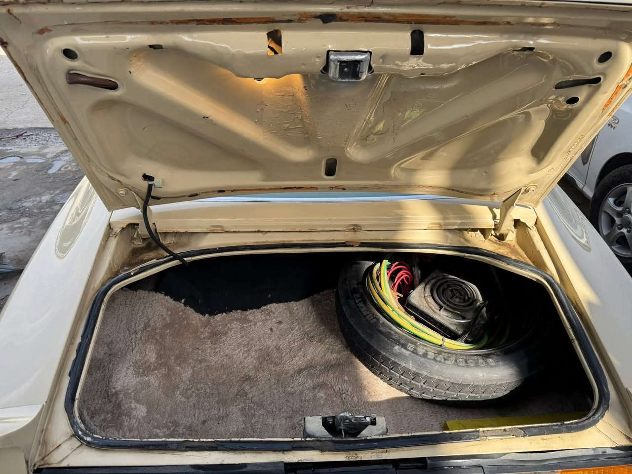 🚨🔥 كلاسيك أمريكي أصلي… كمارو 1979 🔥🚨
Chevrolet Camaro 1979 😈

💥 هيبة الزمن الجميل + صوت أمريكي 💥
الموديل: 1979
الموقع: كركوك 📍

━━━━━━━━━━━━━━━
🔥 الحالة:
محرك + كير بلادي ✅
جاهزة للبيع أو المراوس 😈
سيارة كلاسيك مميزة للذويقين 💯

━━━━━━━━━━━━━━━
🔥 سيارة نادرة + شكل كلاسيكي يخطف العين
🔥 فرصة لعشاق الأمريكي القديم 😍

━━━━━━━━━━━━━━━
💰 السعر؟

اكتب (كمارو) بالكومنت 📩
ويصلك السعر مباشرة على الخاص 🔥

━━━━━━━━━━━━━━━
🚨 عندك سيارة للبيع؟ 🚗
أرسل الصور والتفاصيل، وسنقوم بعرضها على صفحتنا مجاناً 🔥
فرصة للوصول إلى عدد كبير من المشترين 💯

━━━━━━━━━━━━━━━
📍 المكان: كركوك


**إذا كنت صاحب هذا الإعلان وتريد حذفه لأي سبب، رجاءا أرسل رسالة إلى الدعم الفني**