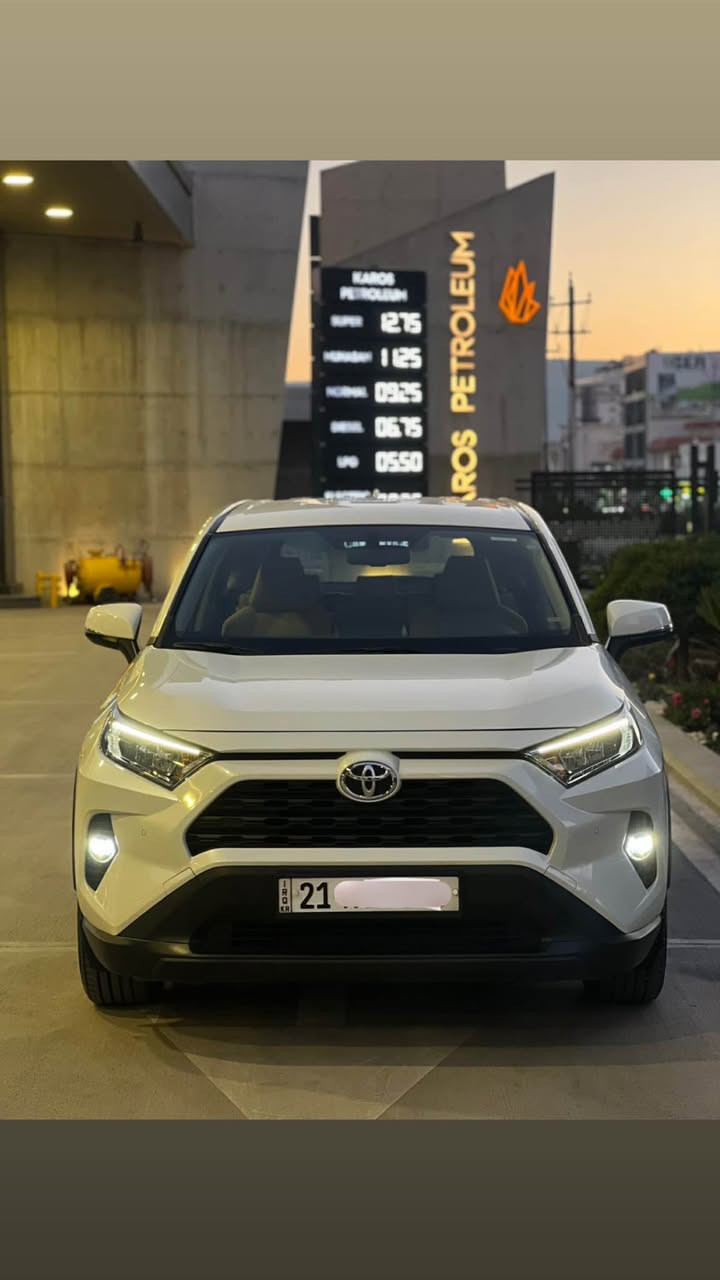 Toyota rav4 2020 
سفرى شه ريكه ى ساز 
يه ك ده سته له شه ريكه وه 
٤٥ هه زار كيلۆمەتری  حەقیقی ڕۆشتوە 
دەعامى بۆ دەعامى به شه رت بێ بۆیاخ 
مواسەفات ( بەصمە ، شاشە ،کامێرا ، حاسەی پێش و دوا ، تەحدید سورعه، …..) 
سعرى 242$💵 معامه له 
ژ.م ***********📞 السليمانية, العراق
