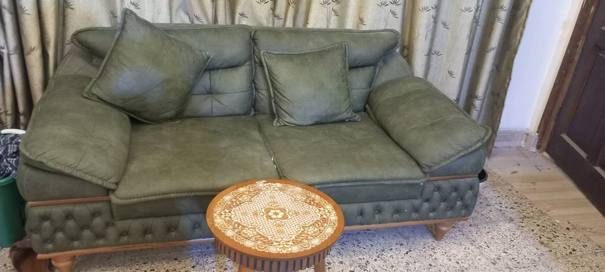 تخم ١٠ مقاعد تركي اصلي درجه اولى مع سرير مودرن أخذته مليونين اريده ب مليون وبي مجال..الاعلام قرب تقاطع درويش
اتصل على ***********
