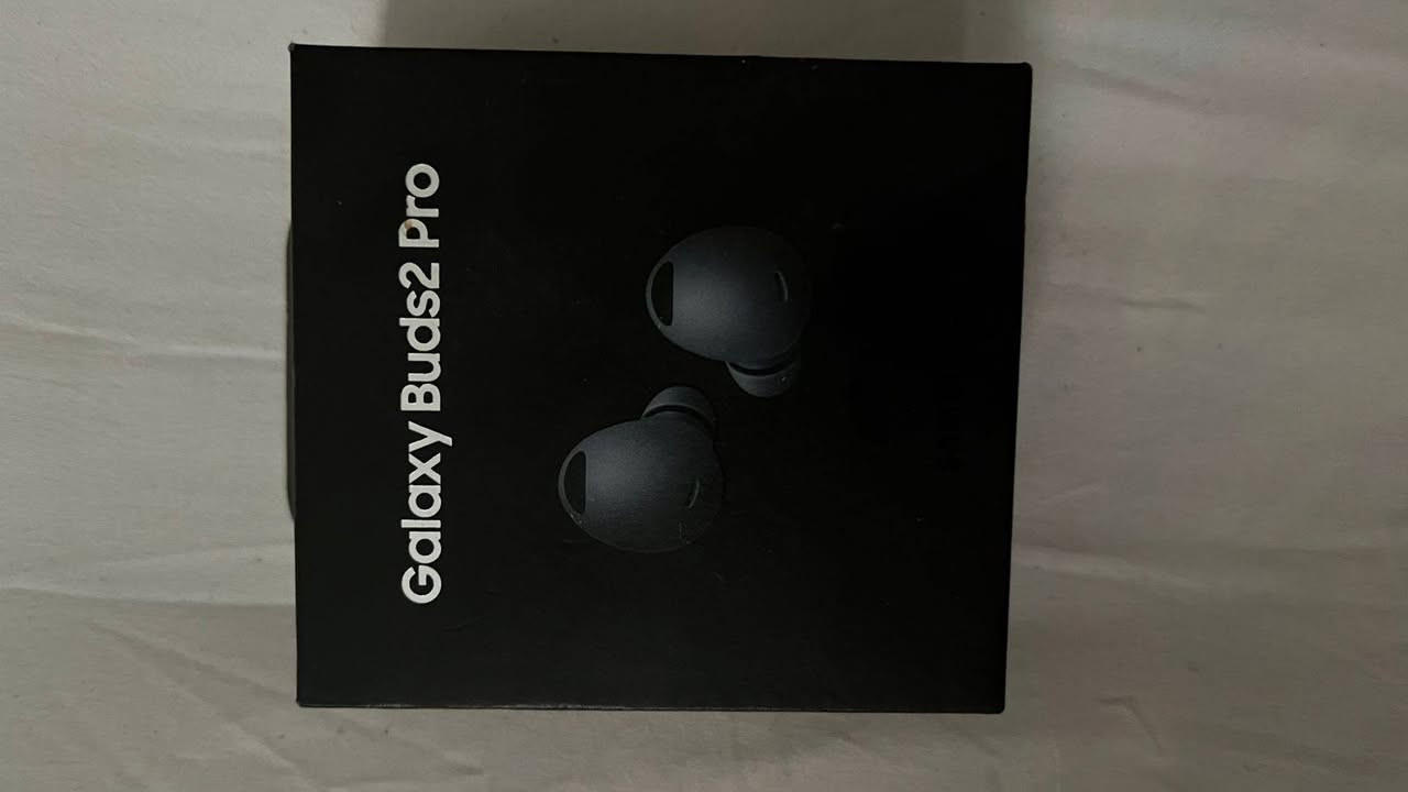 سماعات سامسونك Galaxy Buds2 Pro سماعه اصليه سعرها بالوكاله فوك ال ٣٠٠
 مواصفات عالميه :
صوت عالي الدقه وعزل للضوضاء ١٠٠بال١٠٠
ضد الماء 
مستخدمه شي بسيط 
السعر ١٧٥ وبيها مجال 
*********** اتصال +واتس
