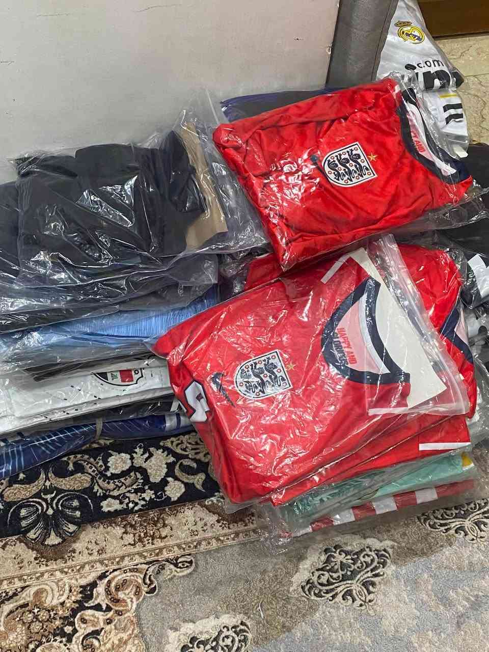 موديلات تخبل كاس العالم و كلاسك شورت وتيشيرت جلاتين واكو بيهن شورت وتيشيرت خياط  وكلاسك فقط تيشيرت 250 قطعه على 5500 شلع للتواصل واتساب 7747052170


**إذا كنت صاحب هذا الإعلان وتريد حذفه لأي سبب، رجاءا أرسل رسالة إلى الدعم الفني**