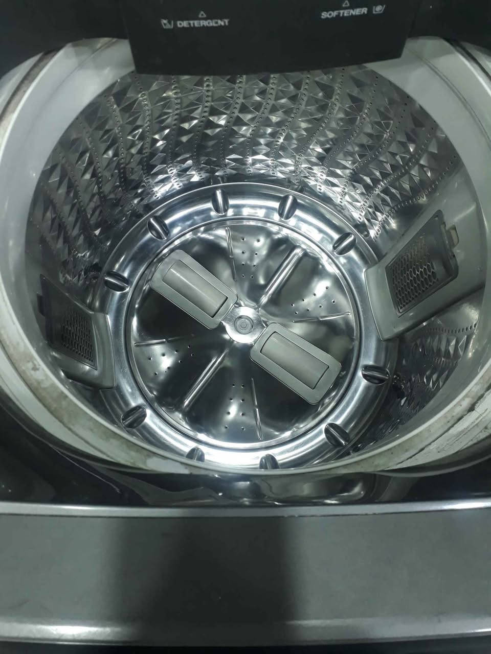 غسالة سامسونك فول اتماتيك انفيرتر  حجم ١٨ كغم  كبير تغسل بطانية مكفولة من اي تصليح او خلل السعر ٢٧٥الف بغداد, العراق


**إذا كنت صاحب هذا الإعلان وتريد حذفه لأي سبب، رجاءا أرسل رسالة إلى الدعم الفني**