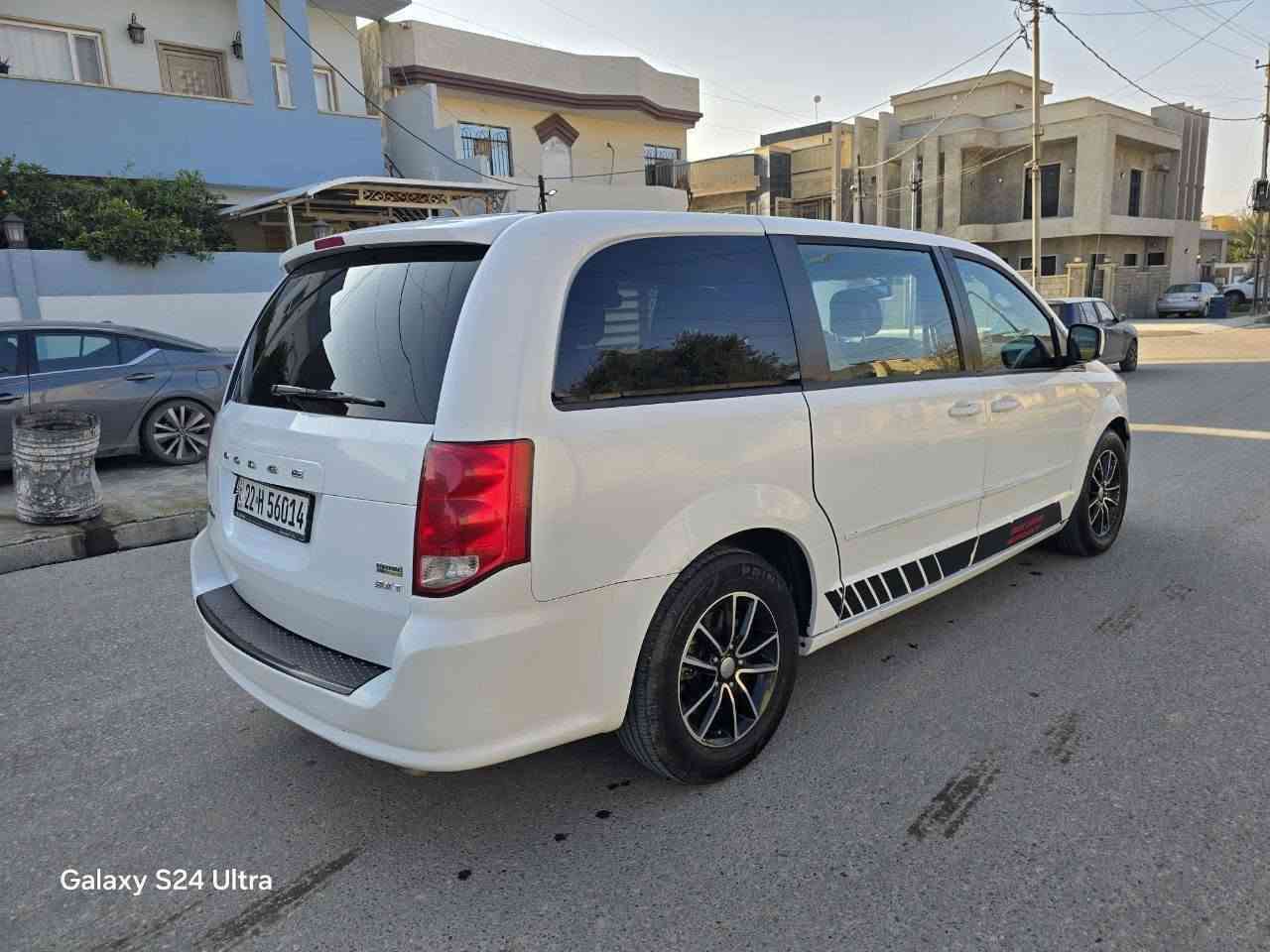 بيع مستعجل 138$
اقرء المنشور زين وبعدين اتصل 
للبيع نقدآ بدون مراوس بدون اقساط 
دوج كرفان sxt موديل 2017 وارد امريكي 
ماشية 105 ألف ميل 
محرك 6سلندر حجم 3600 كير اوتوماتيك شرط المحرك والكير 
رقم اربيل دولي  بأسمي شرط التحويل 
فول مواصفات
كشنات  سياحي جلد 
شاشه كامره تحكمات شاشة بلسقف 
كشن كهرباء ثلاث قطع تبريد 
ابواب كهرباء ابواب شفط صندوق كهرب 
تحكمات ستيرن كروز سرعه انظمه قياده
وبعد بيها مواصفات
🚫صبغ ٤قطع جاملغات امامي وباب سايق وجاملغ خلفي يسار
بيها  دواخل شواصي امامي صبغ مسافة شبر  مرفوق صور الحادث والسونار مع الصور 
سيارة جاهزه ونظيفة 
موصل الايسر 
***********
***********
