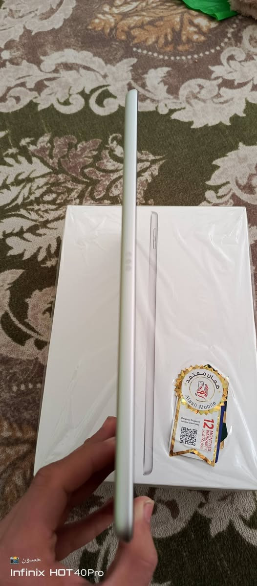 سلام عليكم ايباد 9 
كلش نضيف شخط مابي 
ذاكره 64
معالج A13  
60 فريم بوبجي 
لون سلفر 
وياه شاحنه اصليه + وكفر شفاف ولزكه 
السعر 280 عنواني نجف 
موجود خاص (من رخصات ال دمن )


**إذا كنت صاحب هذا الإعلان وتريد حذفه لأي سبب، رجاءا أرسل رسالة إلى الدعم الفني**