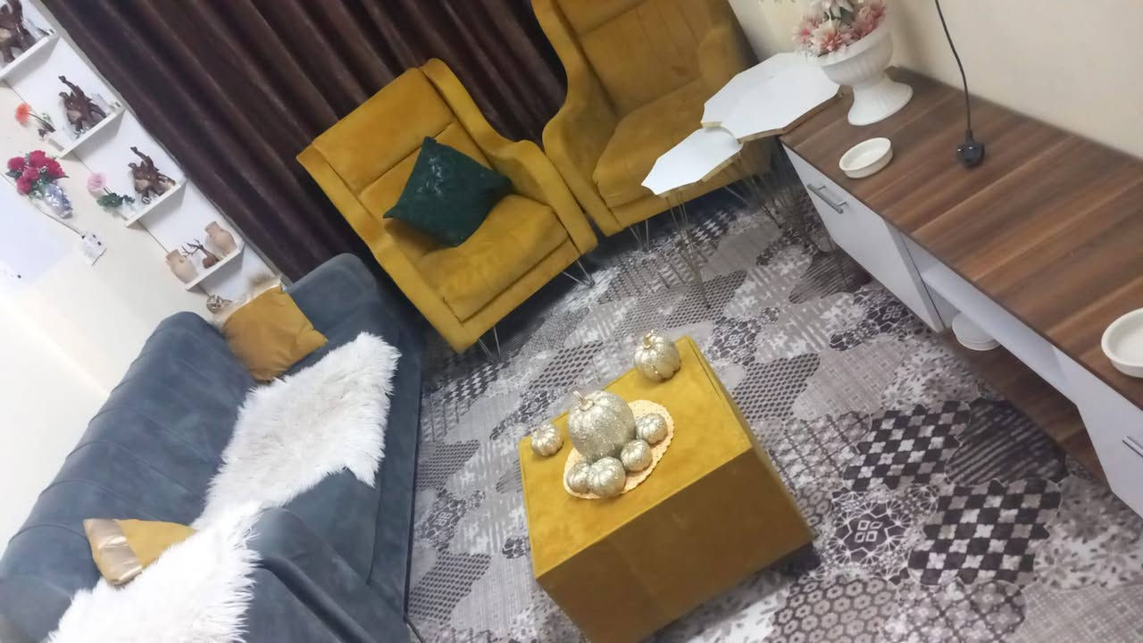 للبيع
***********
