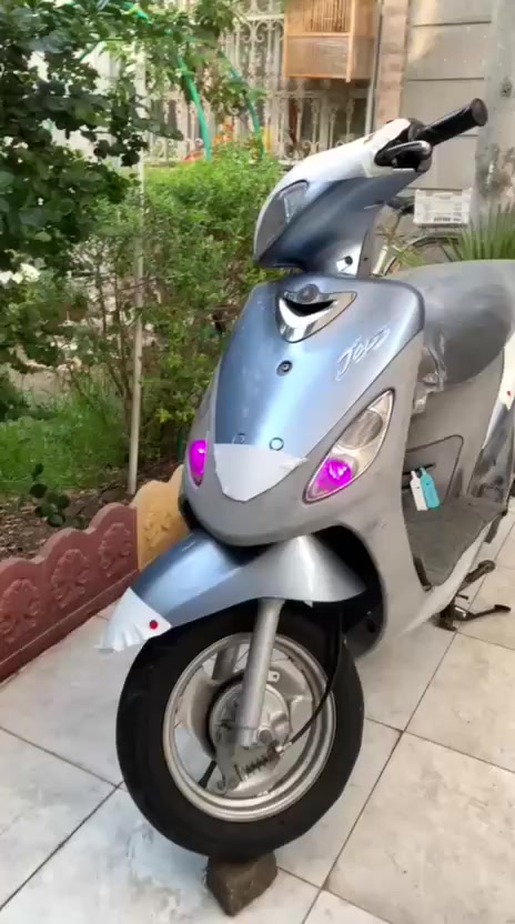 السلام عليكم
ملاحضه/ ((لا تجي تكلي شنو بيه الدراجه ما ناقصها برغي واي عطل ما بيه واذا تحب وين ما تريد تأخذها أخذها وافحص)) 

ماكس قجمه موديل 2006 للبيع دراجه ياباني اصلي صارلها شهر طالعه من الوكيل وبيه ضمان سنه كامله على المكينه من المعرض

مكينه برغي ما مفتوح بيه نضيفه وشلعه كلش قويه تشك الكاع ومعدل خير من الله

كهربائيات كلها شغاله كلشي بيه شغال تشتغل سلف وهندر

ملاحضه/ الدراجه وياها خوذه وكفرات كرزيه مختمه

سعر الدراجه مليون وبيه مجال الي مو شراي لا يجي يراسلني 
عنوان البصره
الرقم ***********
