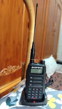 واكي توكي • مدى ١٠كم • مقاوم للماء