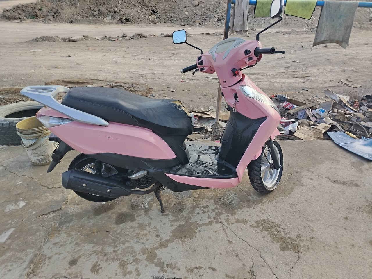 دراج صيني البيع  سعر خاص دراج ما ناقصه شي كلشي شقال بيه تايرات جديده مكاني القرنه الشرش شلهت الحسين ***********
