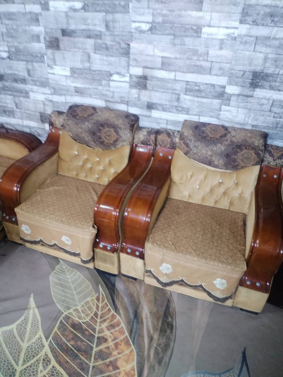 تخم  نضيف اخو جديد مكلف بل نشر هاذه رقم دك علي ***********
