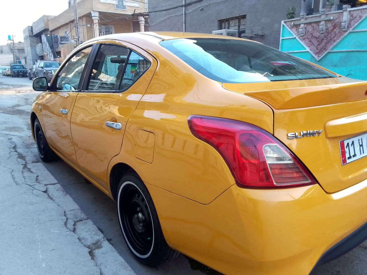 سلام عليكم نيسان صني هندي للبيع رقم بغداد  موديل 20  بليتة زركة داخل ابيض سيارة تدفئة وتبريد شغال كير مكينه خير من الله تخم تاير وصدر جديد و دوشمة عام  وسيارة جاهزة على اخر حباية كبل لشارع  بيهة تبديل جاملغ وباب السائق وقبغ الصندوك
اتصال فقط /***********
السعر/ 93 وبيهة مجال بسيط 
العنوان / بغداد الدورة خلف سوق ابو تشير
