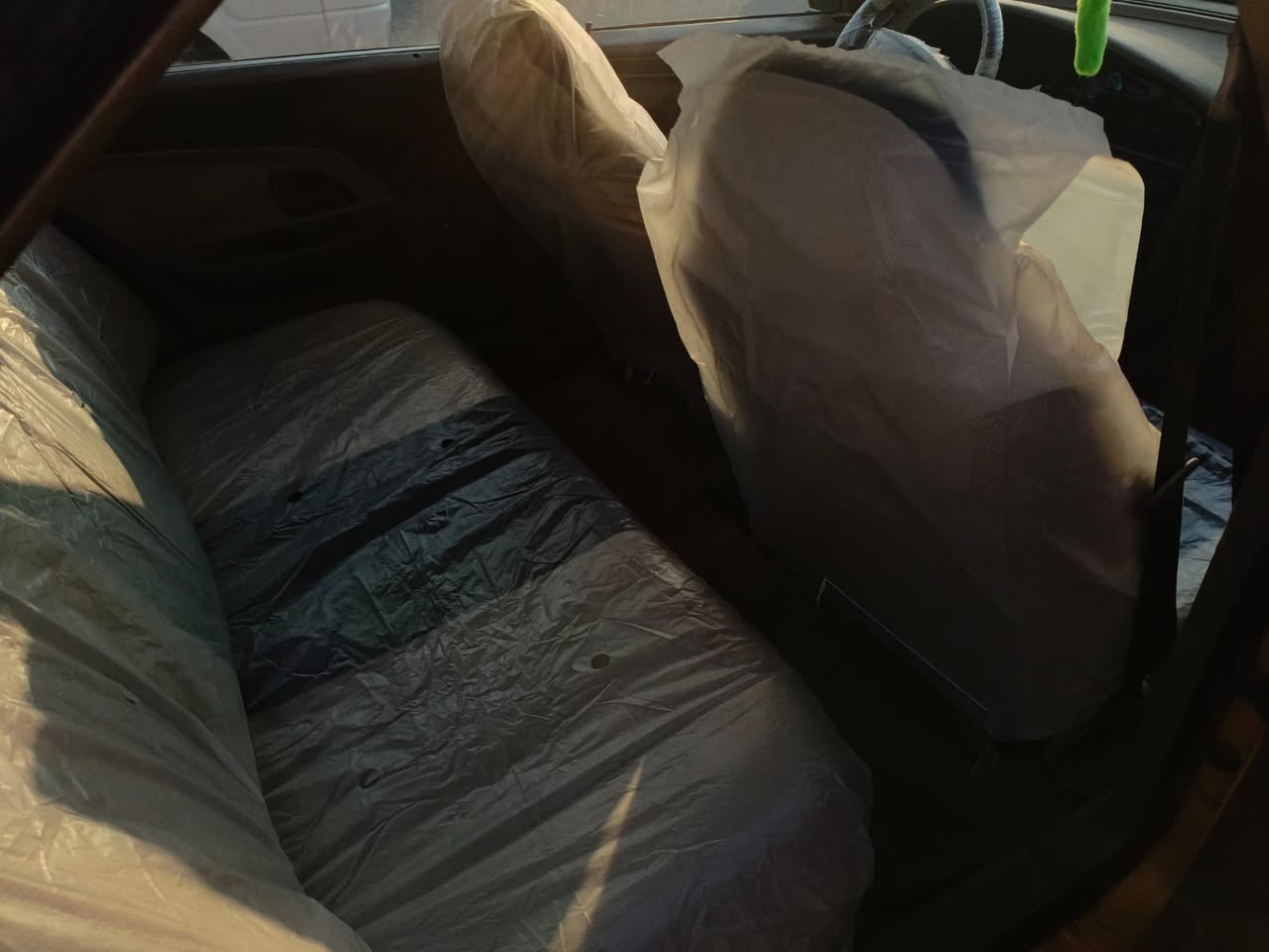 مرحبا شباب بيجو لميس 2015 كفاله عامه من الضربه والصبغ سياره كولش جديده كولشي بيها شغال تبريدها ثلاجه تخم تاير جديد ما بيها نقص كد البرغي بسمي سياره مصفره هيئه وغرامات مكاني بغداد
السعر ٤٣
***********
