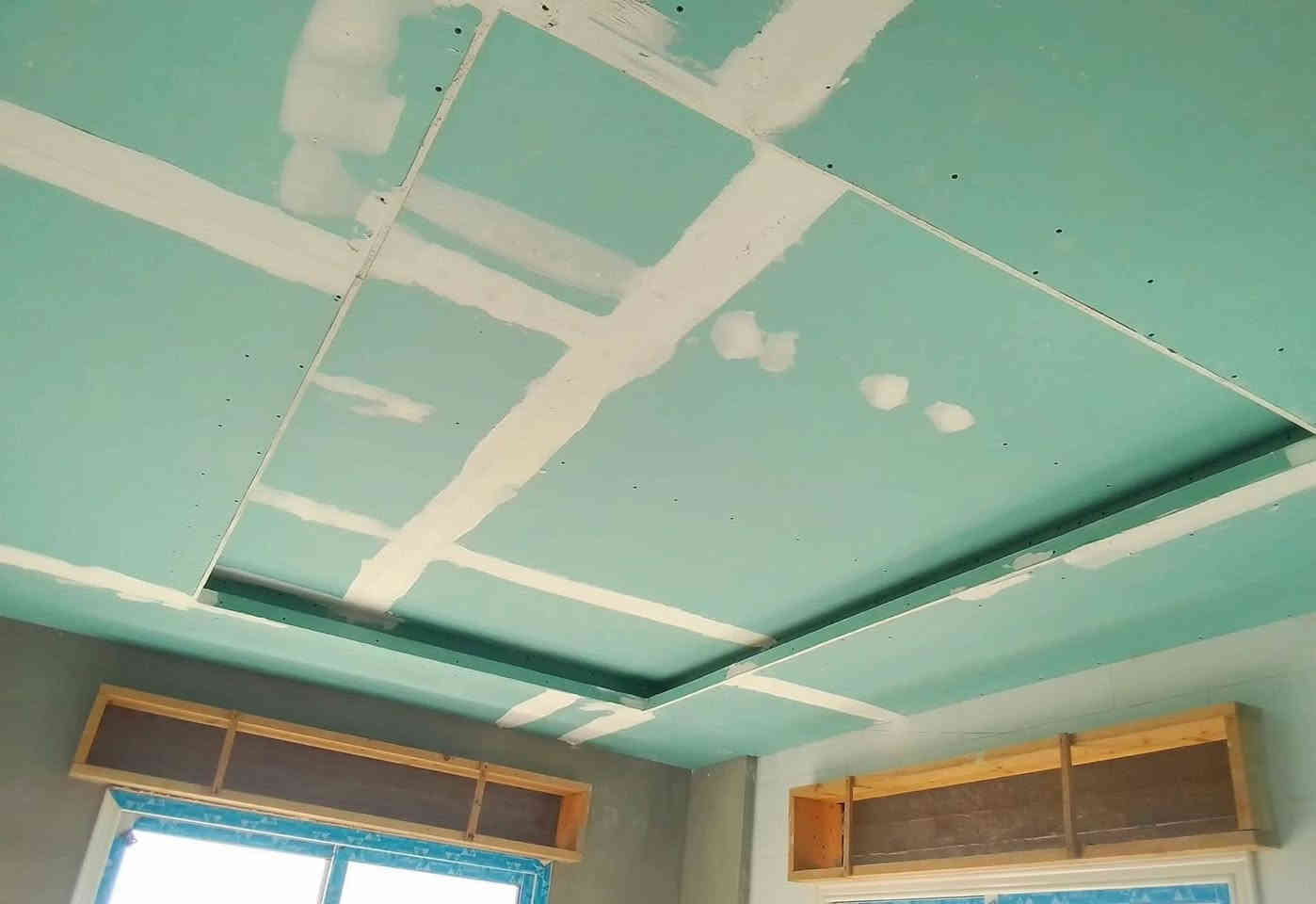 عمل جميع الديكورات وانواع الاصباغ الحديثة داخل وخارجي بأسعار مناسبة استفسار ***********
