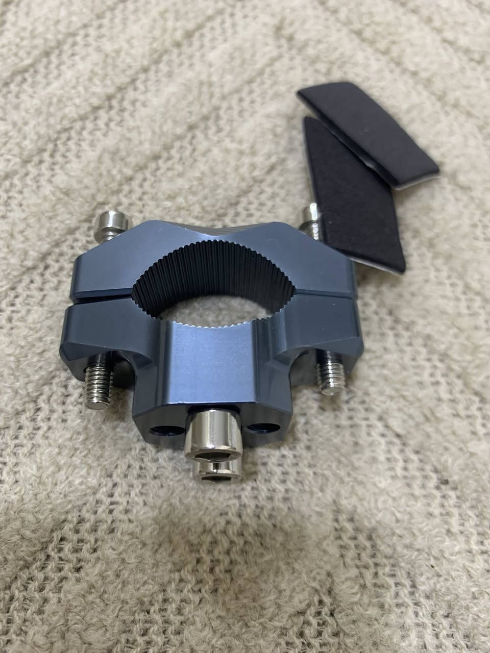 اتريد مفرد تريد شلع بخدمتك


**إذا كنت صاحب هذا الإعلان وتريد حذفه لأي سبب، رجاءا أرسل رسالة إلى الدعم الفني**