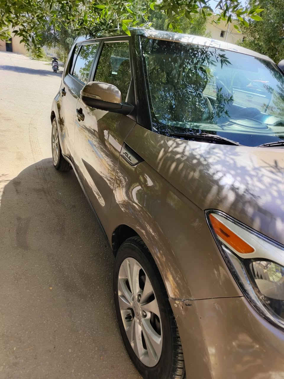 سلام عليكم 
صول ٢٠١٤  أمريكي حادثه طخه بلبنيد بسيطه فقط  صبغ بدون دواخل مكينه 2000 GDl رقم بابل  تبريد ثلج 🥶🥶 سياره علئ ايد واحده من شركه الحد الان مواصفات
شاشة
تحكم استيرن
اشاير بلمري 
مكان السياره بابل
السعر 100 وبيه مجال
الاستفسار
***********
