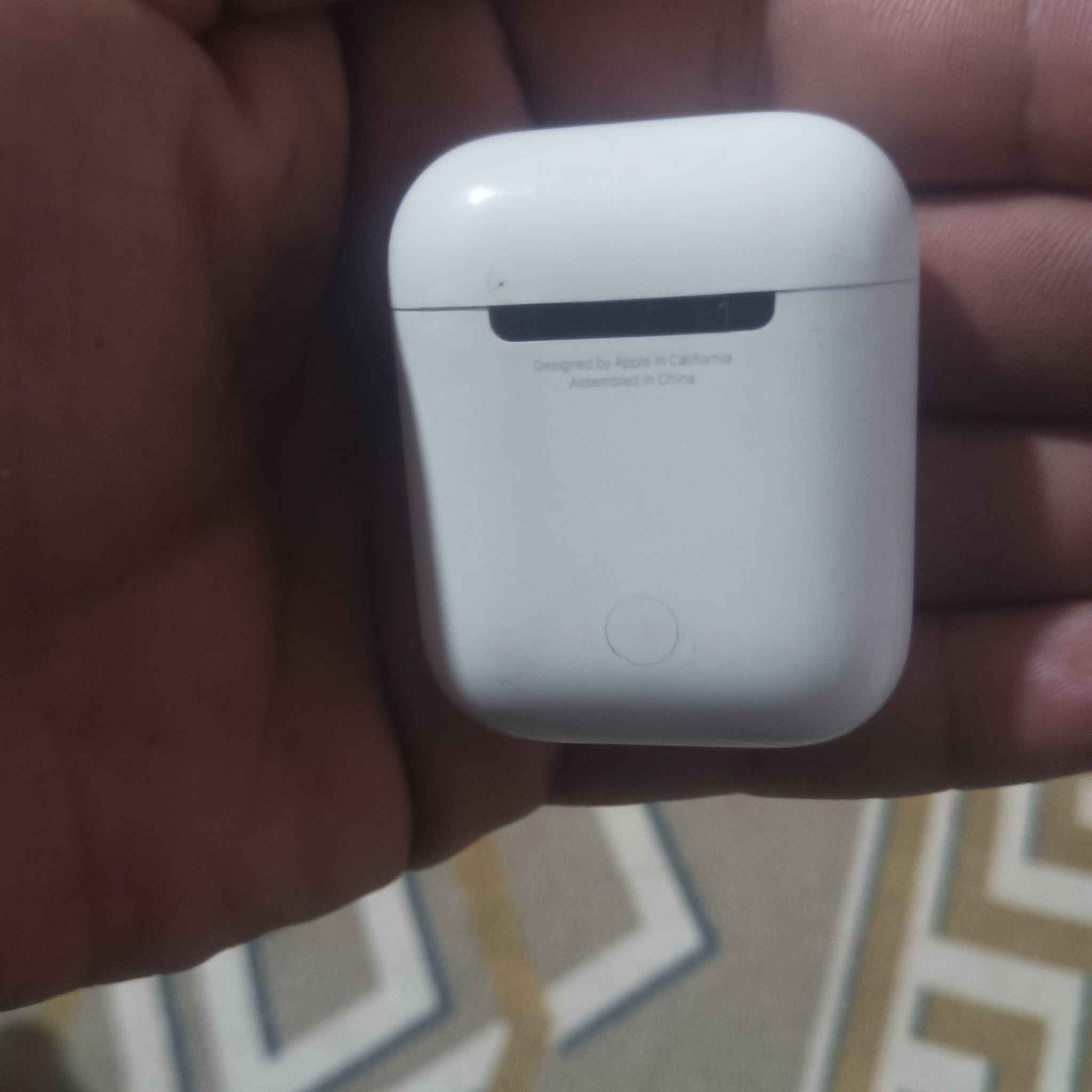 أير بود أصلي أصلي مو تقليد ذني لي نشرون بيهن هاي أصليةةةة تشتغل تك واحد بس صوت. واضح بي نقاوة عنواني بصرة صالحية لعلم سماعة أيفون تشتغل تكين بس انردويد تك وحدة عنواني بصرة صالحية ***********سعر 40
