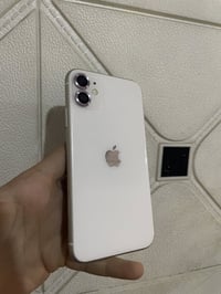 آيفون ١١ ١٢٨ • بطاريه ٧٠ • حالة وكالة