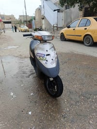 دراجه لبيع صار ٤ تشر من طالعه من وكيل اوراق برغي ما مفوتح بيه لسعر ٤٠٠...