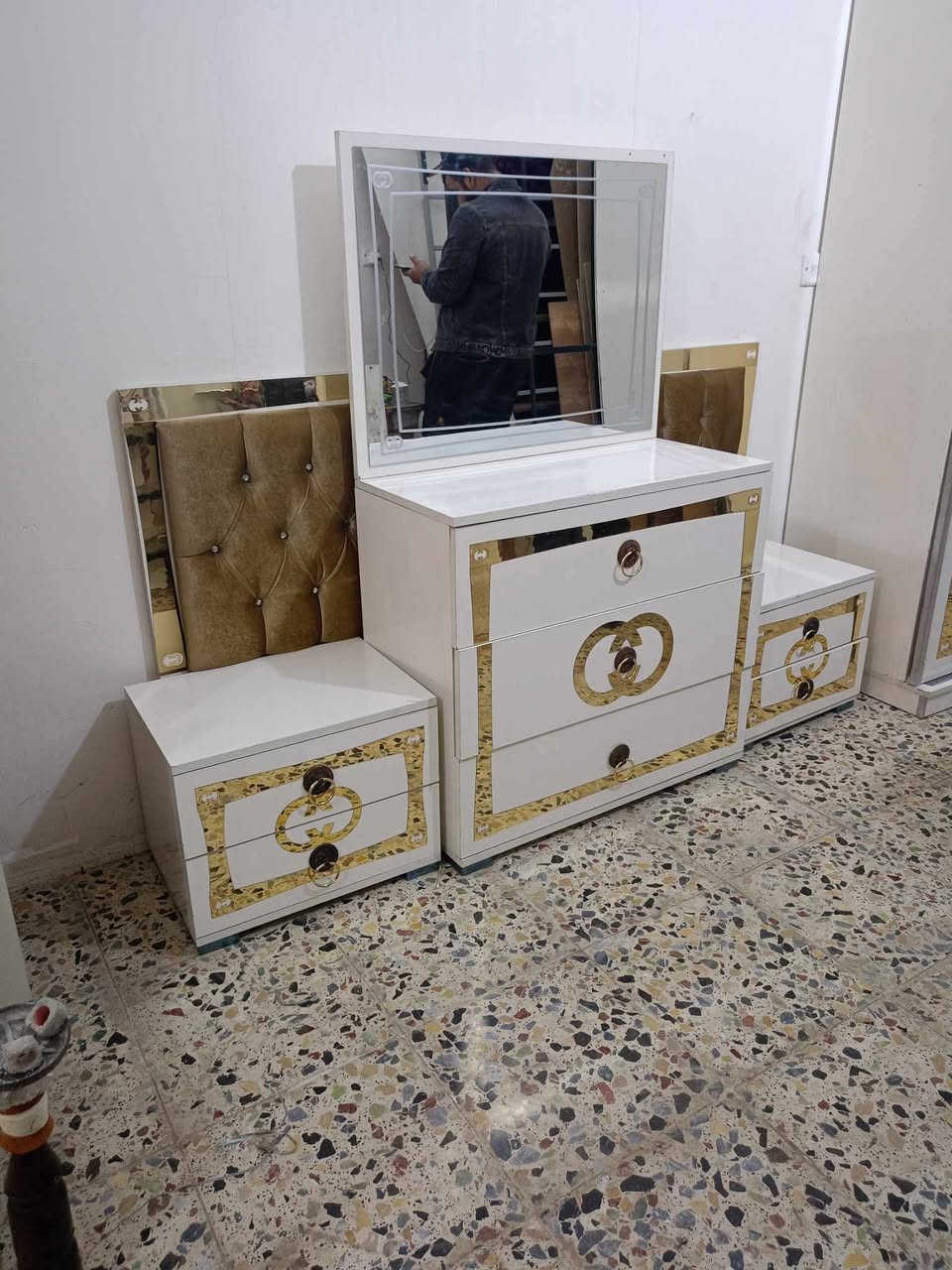 غرفة تركي 🇹🇷 مستخدام 5قطع  ✨✨
نضافه 90 💯
نظام سلايت 💖
السعر 425💖💸
مع شد🪛 ونقل 🚚  مجاني  داخل بغداد  محافظات بكروه


**إذا كنت صاحب هذا الإعلان وتريد حذفه لأي سبب، رجاءا أرسل رسالة إلى الدعم الفني**