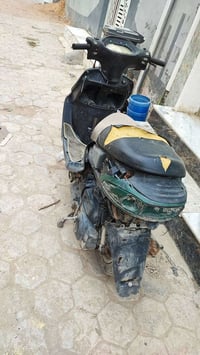 دولفين للبيع شغاله وتمشي مكينه ناعمه للبيع فقط رقمي 07882286957