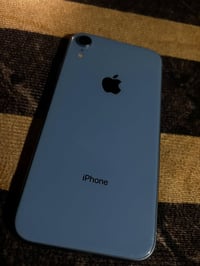 ايفون XR ذاكره 128بطاريه 80🔋جهاز نظيف مامفتوح ولا مبدل بي شي مكاني بغد...