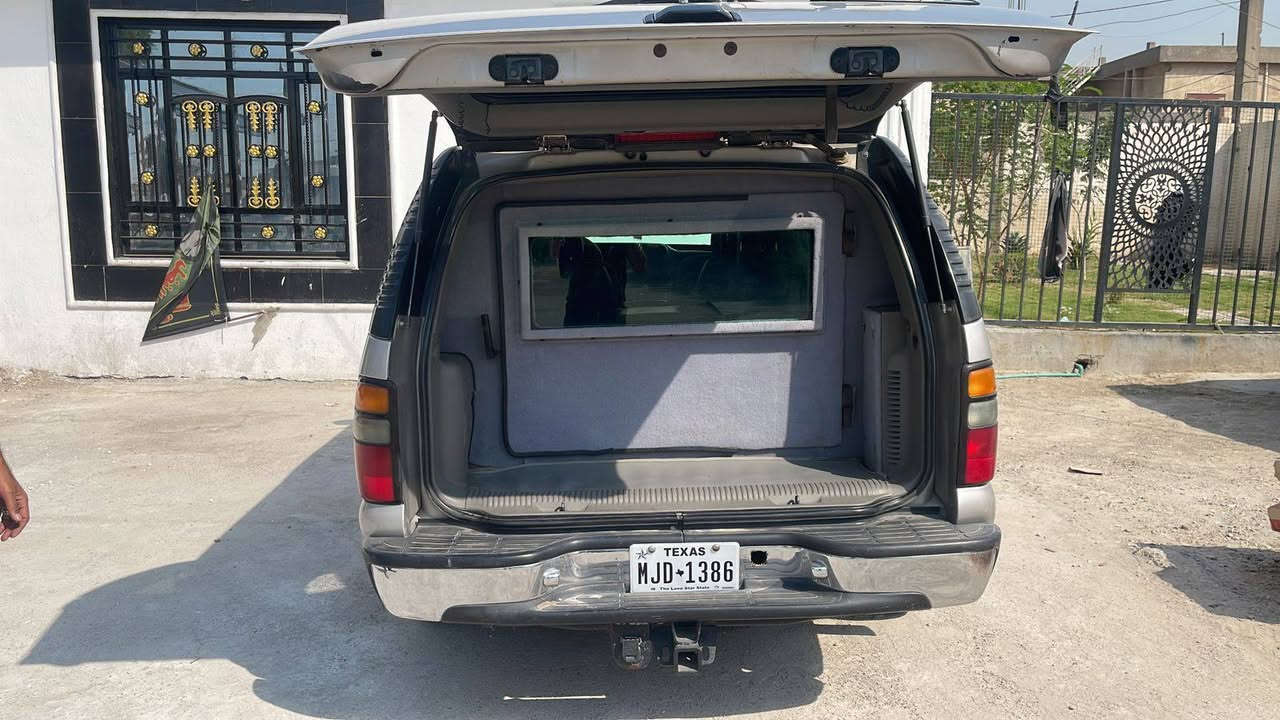 السلام عليكم 
شوفرليت 2006
ادوااات شركات أمنية 
☠️مصفحة☠️
محرك 8100
السيارة جديدة ومابيها نقص برغي ترايك للبصرة 
واعيد مابيها نقص برغي 
العنوان بغداد 
السعر 58بيها مجال قليل 
***********
