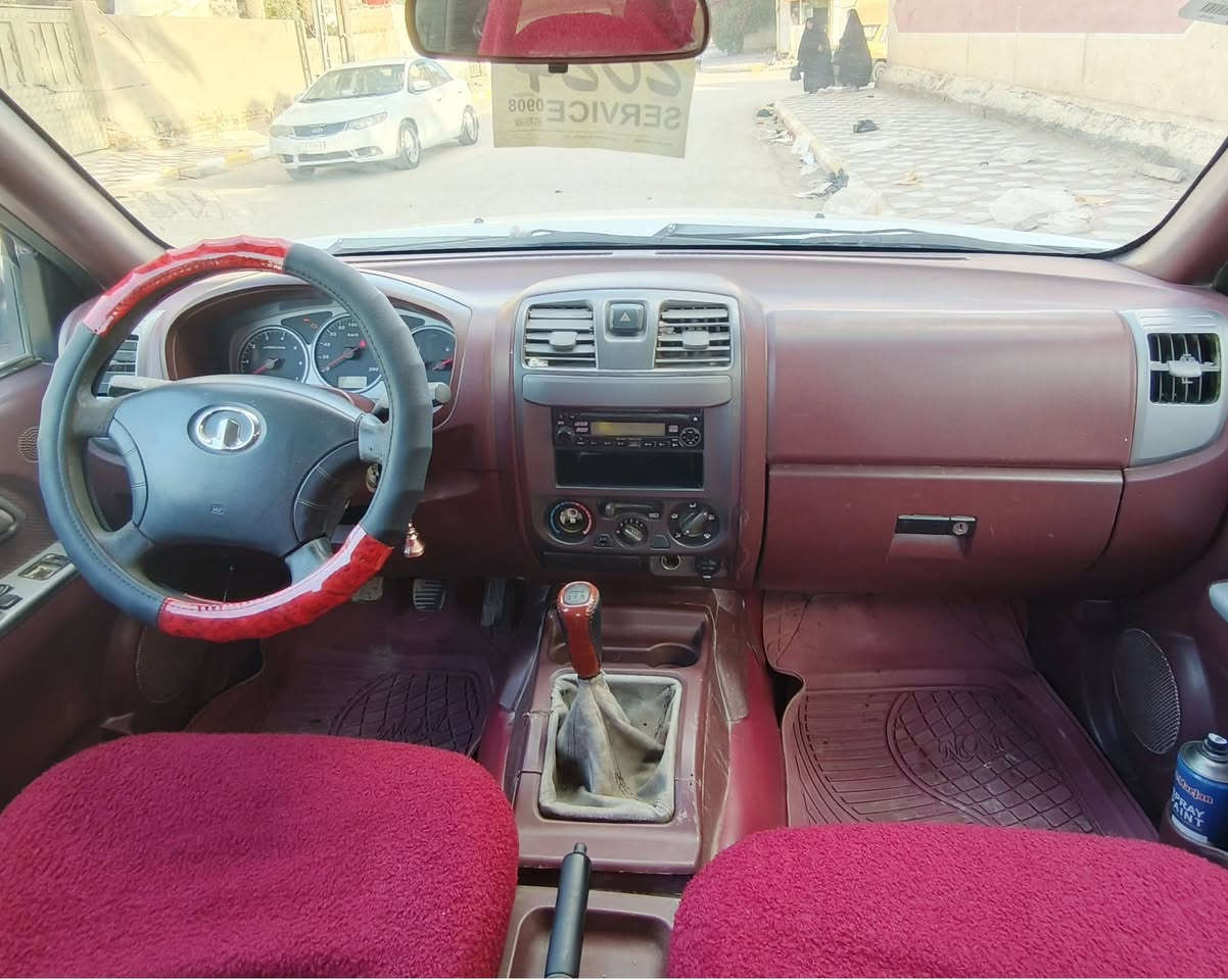 سلام عليكم  سياره للبيع موديل ١٤ مكفوله سنويه لل ٢٩  رقم مثنئ تخم  تاير حداديه جاهزه الاستفسار على الرقم***********
