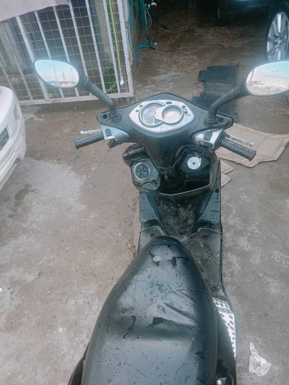 سلام عليكم دراجه سكنس فحل للبيع سعر 550 مكينه ما مفتوحه نكره
***********
