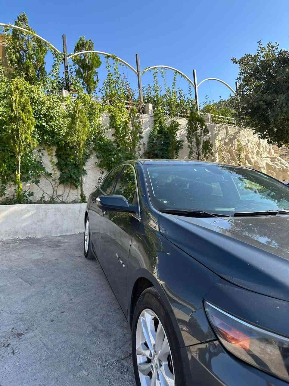 Malibu 2017 LT
1,5 turbo
240,000km
١قطعة تبديل شريكة باب سكن
١ قطعة سبخ باب خلفي
بدون بروشات
حساس
كاميره
سندوق بسمه
تبريد مركزي 
اقتصادي ٤٠لتر يمشي ٥١٥كيلومتر
كير ماكينه ب شرت
رقم جديد سنوي جديد
غرامة ٤٨٠،٠٠٠ينزل من السعر
رقم *********** دهوك, العراق
