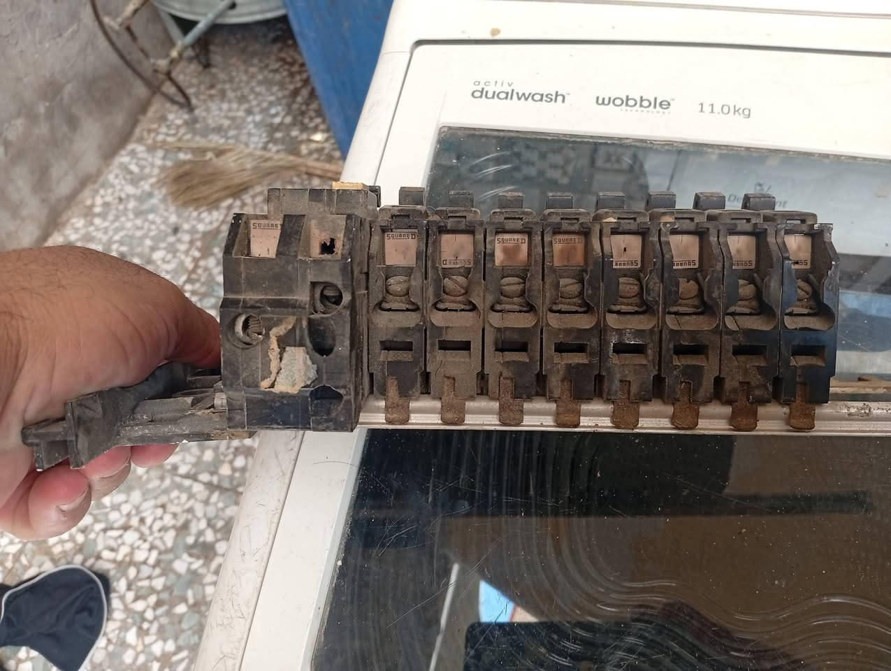 سلام عليكم جوزات كهربائي البيع شوف النوعية وقيم سعر
نته    بغداد كماليه. ***********
