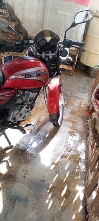 دراجة بوكسر • محرك يدخن • بحاجة تصليح