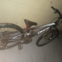 بايسكل للبيع سعره 80 الف  حجم 26  نظيف كلشي مابي  الشراي يتصل  0771698...