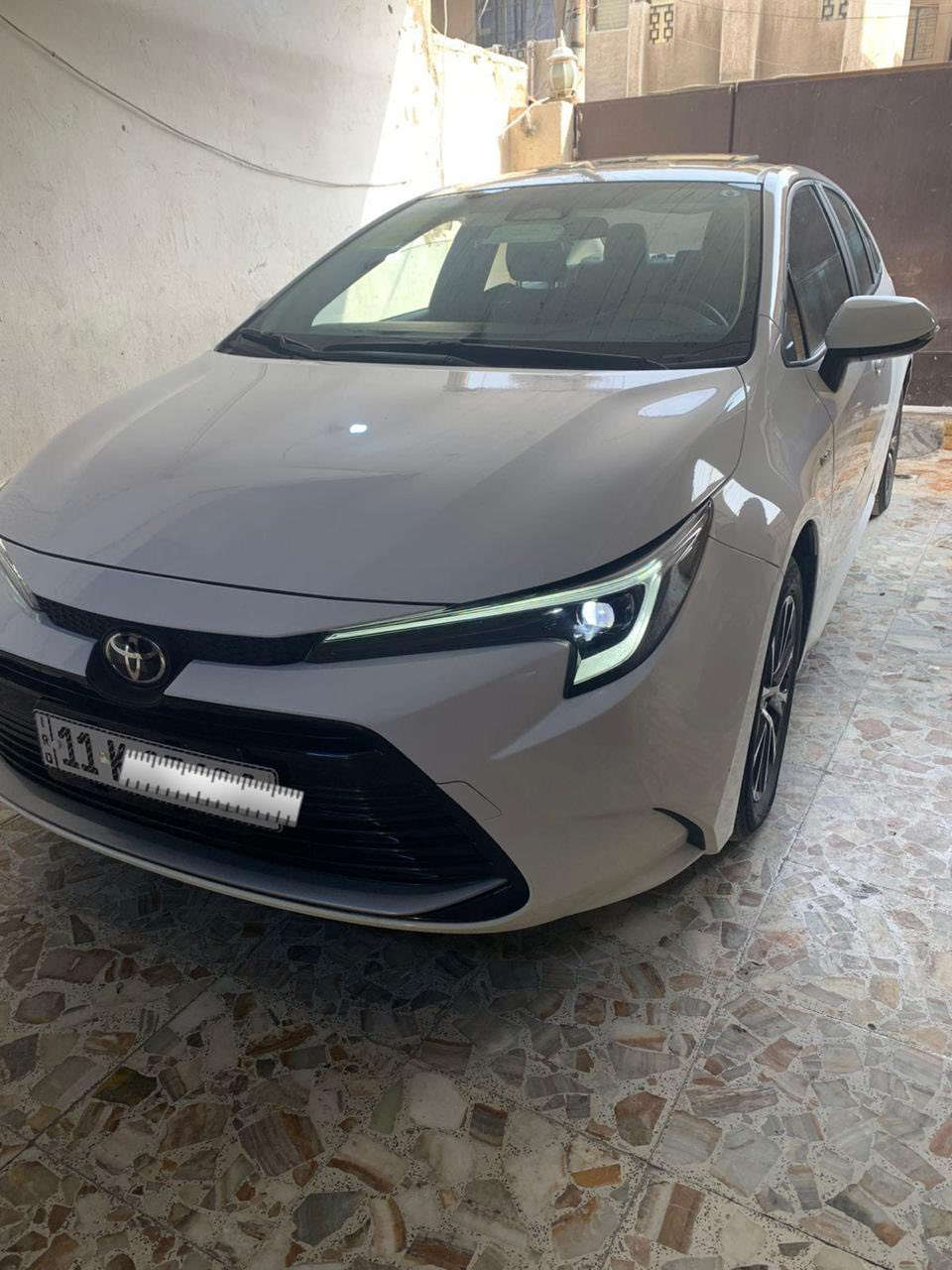 كورلا 2025 الشكل الامريكي السياره على وضع الشركه ماشيه 6 الف بسمي تحويل ثاني يوم السياره كفاله عامه ما عده الموجود بصوره مئشر فقط فول مواصفات السياره جديده HEV رادار قياده ذاتيه تحكمات استيرن ومواصفات الكورلا معروفه السعر153 مكان البياع  الاستفسار ***********
