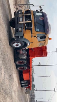 راس تريله البي موديل ٨٢ مكينه ١٣٠ محسن كير ١٩٠ يباع راس فقط السعر ع ال...