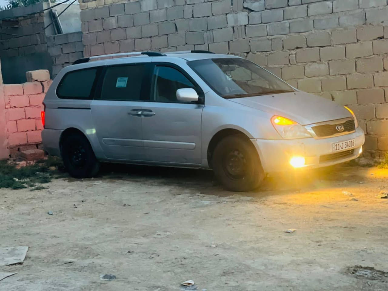 السلام عليكم سيدونا مديل 9 وارد امريكي تخم تاير حداديه توني شادهه وره كدام مكينه وكير مكفولات السياره رقمهه بغداد انكليزي ضربتهه جاملغ الخلفي السياره ٨ راكب ما ذب برغي عليها الاتصال على الرقم *********** مكانها السماوه عباس العبساوي

