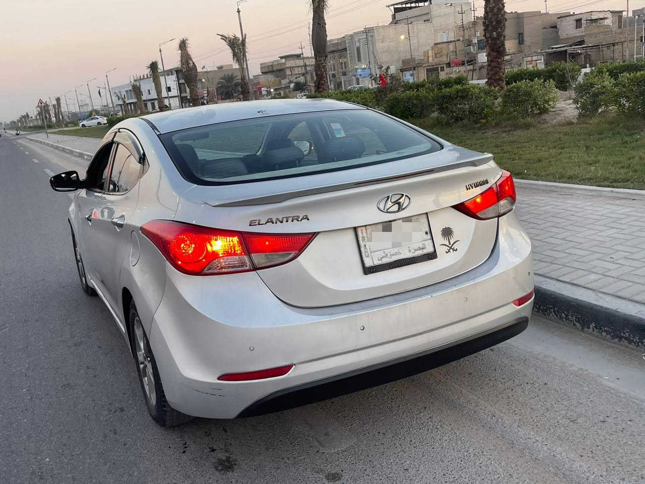 السلام عليكم النتره افانتي 2012
كوري مكفوله من الضربه صبغ ما تنكفل منه ابيع احزام 

مكينة كير تبريد كفاله خير من الله رقم بصره تحويل صاعده 

هزه وكامله.  سياره ما بيها نقص.  السعر 86 

***********
