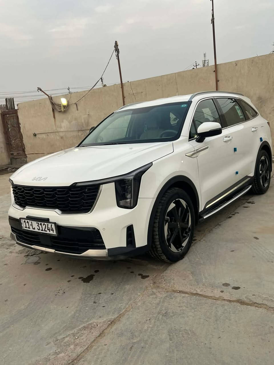 ((سلام عليكم))
للبيع كيا ((سورنتو 2024))

ماشية ((46 الاف كم فقط))

رقم بغداد الجديد

مكينة ستة سلندر 

كفاله عامة

المواصفات :- 

ويل 19

بصمة تشغيل وابواب وجنطة

كامرة خلفية

((داتا شو)) تشغيل عن بعد
مكان السيارة الناصرية مركز رقم هاتف ***********
