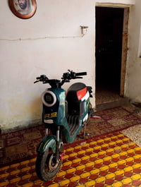 دراجه شحن للبيع R9 نضيفه الدراجه السعر ب300 الرقم07754137488