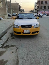 شيري كوين للبيع 2010 مصفره من الهيئه عليها غرامه 100الف محوره كير ومكي...