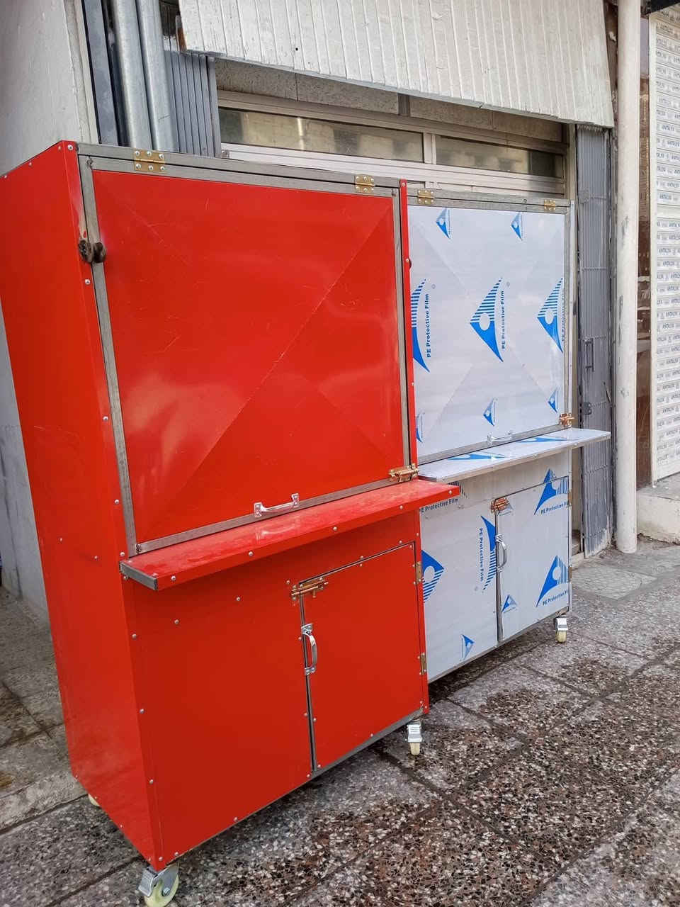 معرض ومعمل كرار البديري 
لتجهيز المطاعم والكافيهات الأفران والفنادق بمعدات جديد الاستفسار( *********** )  واتساب
