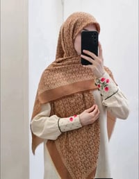 شاربة ماركات • ١٤٠×١٤٠ • دستة مشكل ألوان
