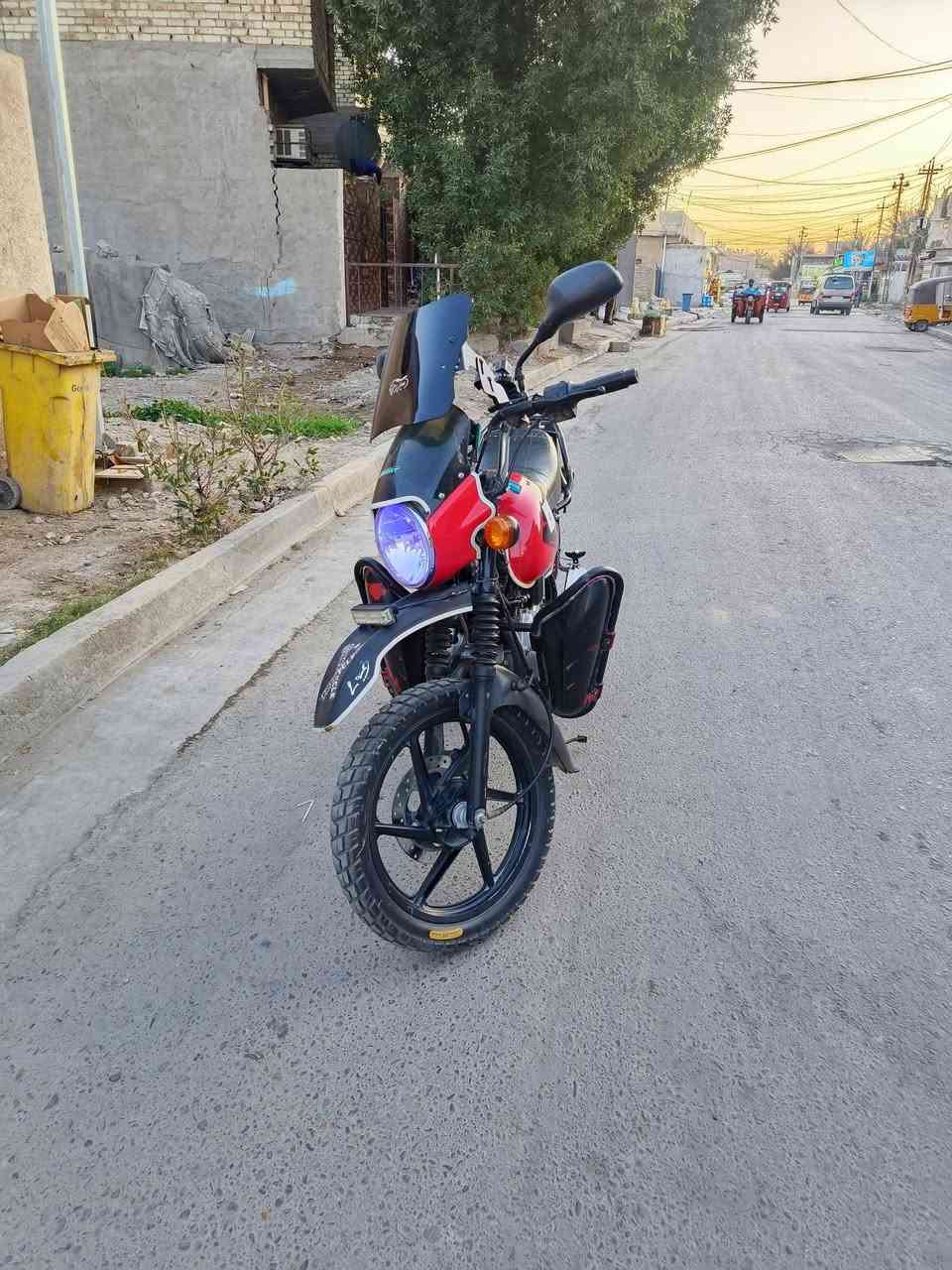 سلام عليكم بوكسر 23 رقم بغداد تحويل ب اسمي شوفت عينك دراجه مال شغل كبل ل شارع سبب البيع ضروف مكاني بغداد المعامل العماري قرب معمل التمر السعر 2250 وبيها مجال قليل ***********
