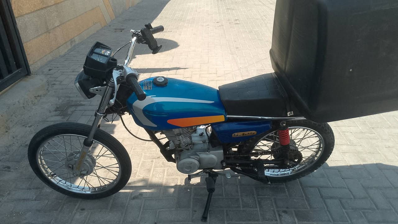 دكه هندر
325
كلشي جديد
تانكي
ويلات
تايرات 
كشن سكان 
لايتات 
***********
