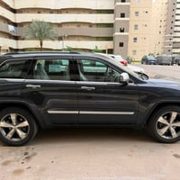 جيب لاريدو ٢٠١٣ بيهه ٣ قطع صبغ باسمي مكينه وكير كفاله مكان بغداد زيونه...