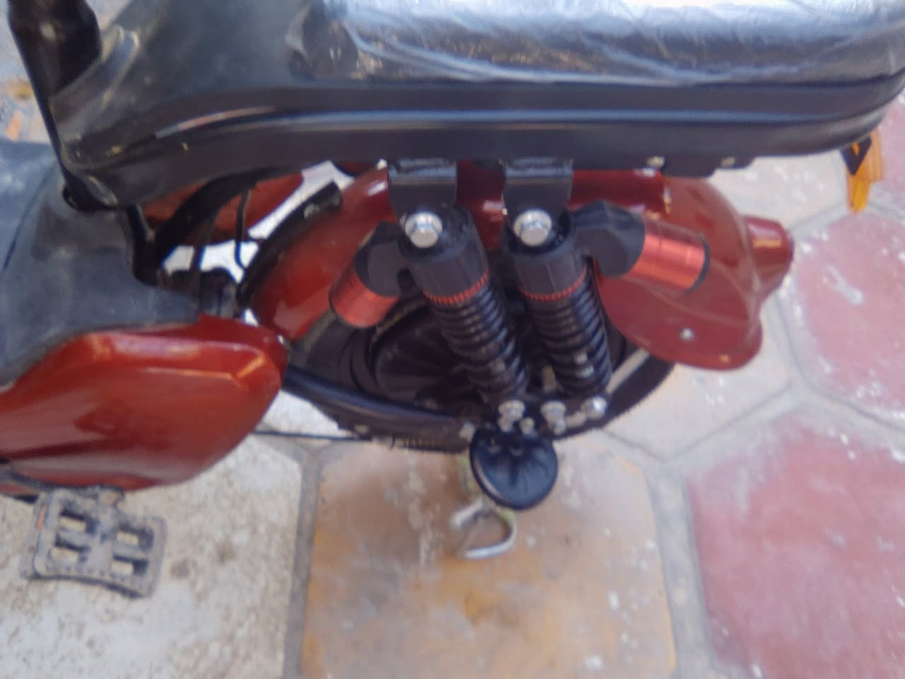 دراجة شحن للبيع حجم 14التواصل علئ هاذة الرقم*********** صار شهرين من اخذتهة دراجة جديدة
