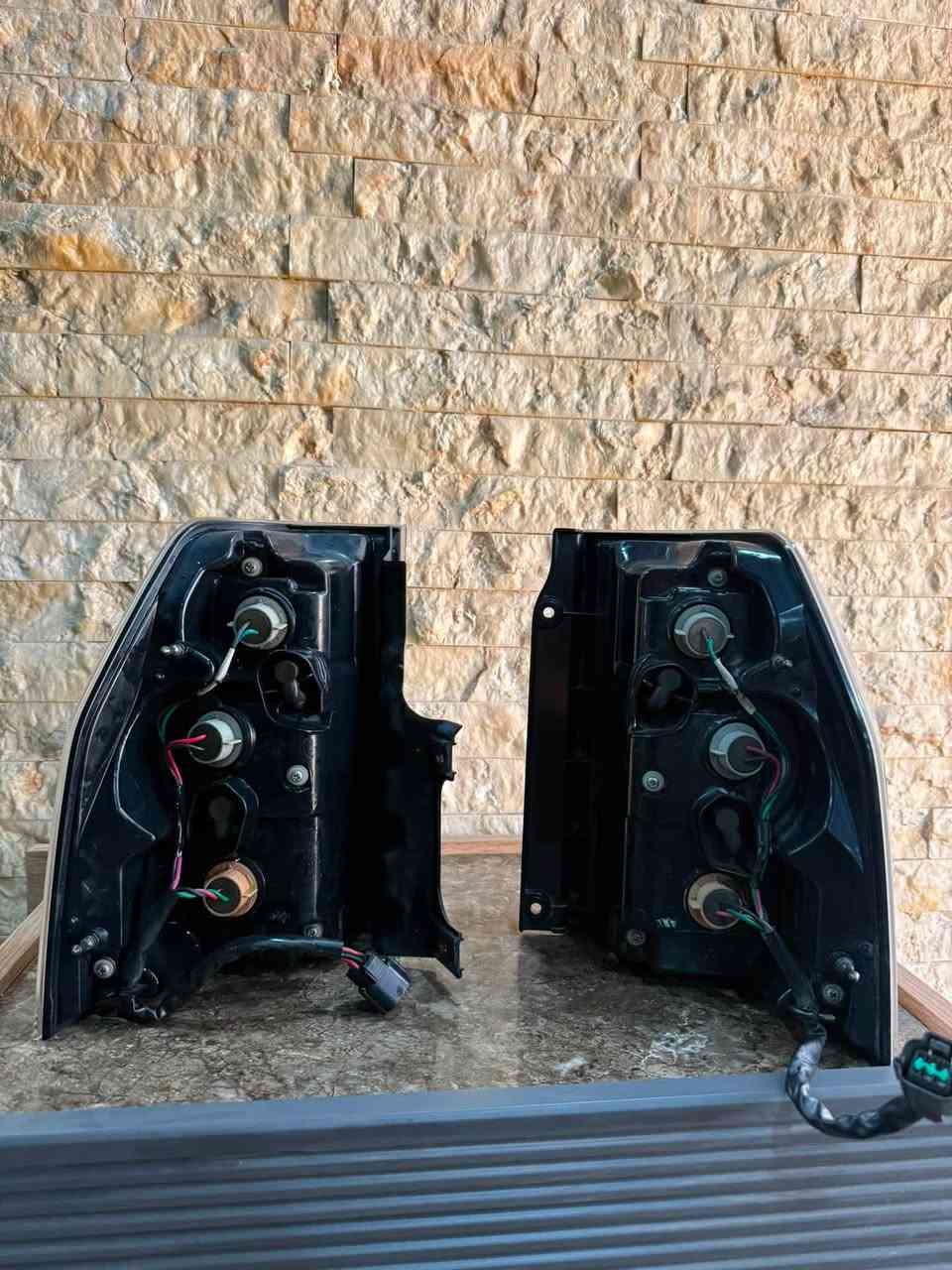 بسم الله الرحمن الرحيم 
بك لايك باجيرو  2007-2014 اصلي وكاله السعر الزوج 75 ألف
 مكاني الاعظمية الرقم ***********
