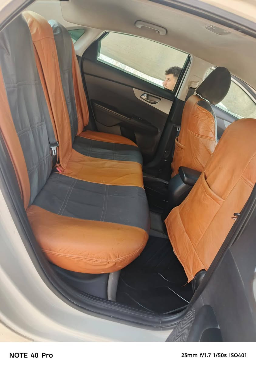 السلام عليكم للبيع فقط كيا فورتي 2021 مكينة 2000 دوش مكينة وكير كفالة تبريد تدفئة شغال صبغ ربع جاملغات وصندوك رقم ديالى  شرط التحويل ماشية 70 الف السعر 135 وبيها مجال بسيط مكان السيارة ديالى بعقوبة تقاطع السادة (للاستفسار ***********
